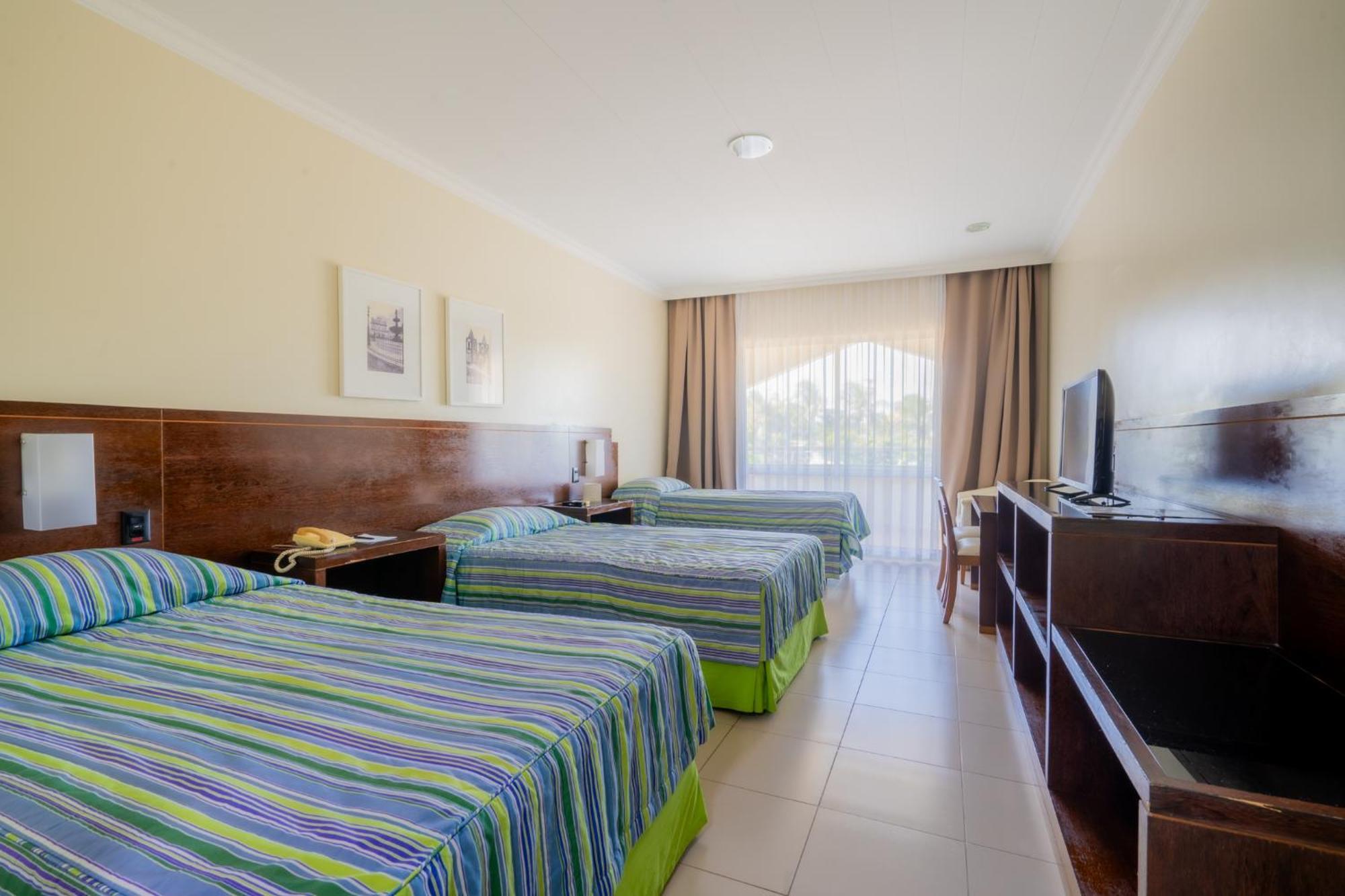 Bahia Plaza Hotel Busca-Vida